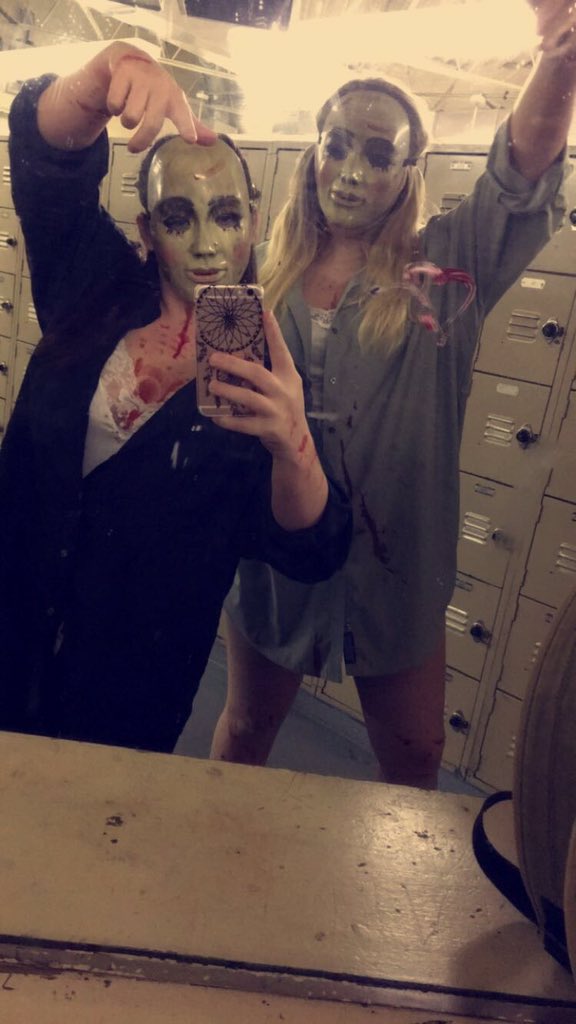 brittbarney's tweet photo. Purgin in school 🔨🔪 https://t.co/QALGKNqLDc