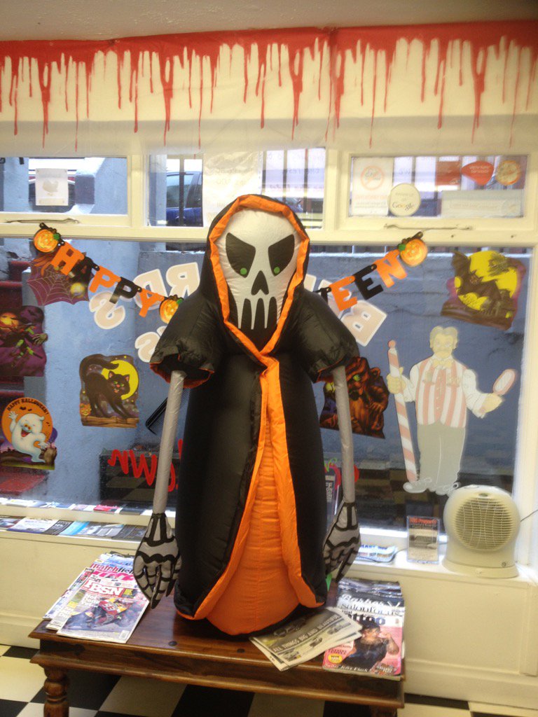 _jarvo's tweet photo. Come and see our new assistant this weekend bring the little devils https://t.co/VIgY2u41ur
