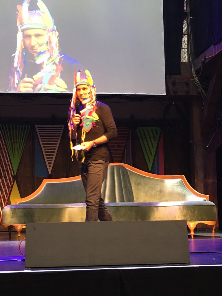 BUnckrich's tweet photo. Der neue JvM-Häuptling Thomas Strerath eröffnet die #hotshitconference in Hamburg @Horizont https://t.co/Es4wlMAnaK