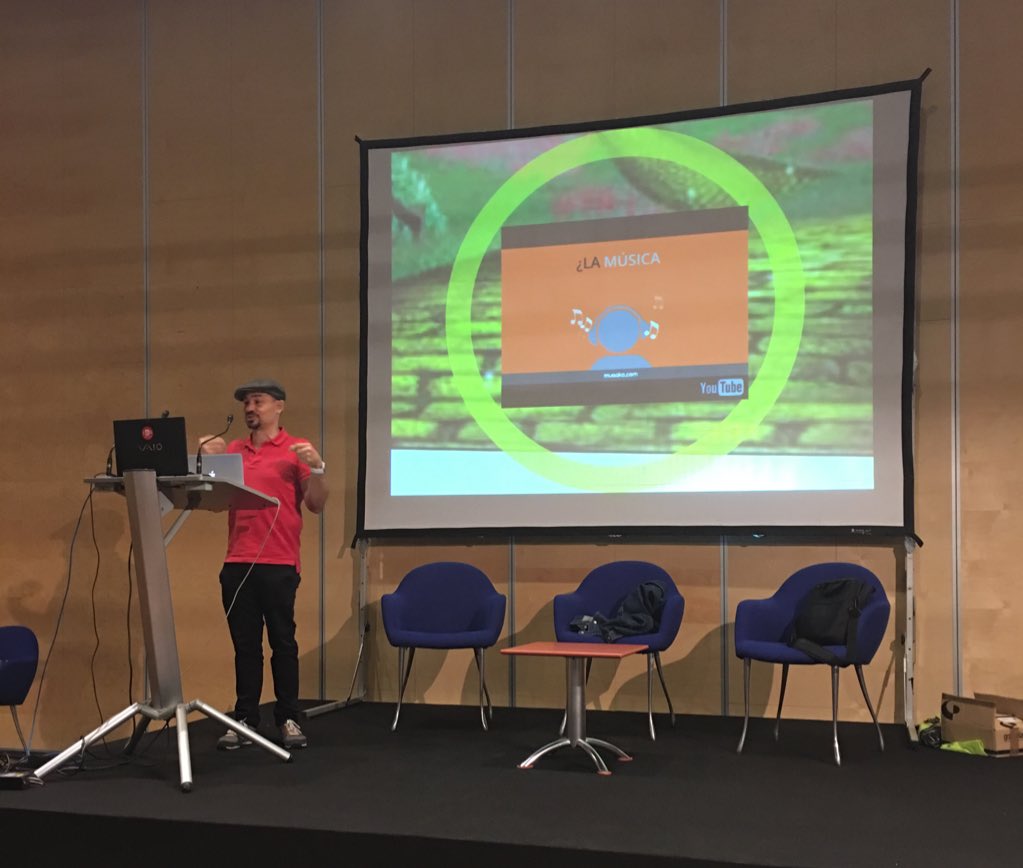 motionlabs's tweet photo. #bimehackday #bimepro  viendo la presentacion de #muaaka https://t.co/1WZcHhygqR