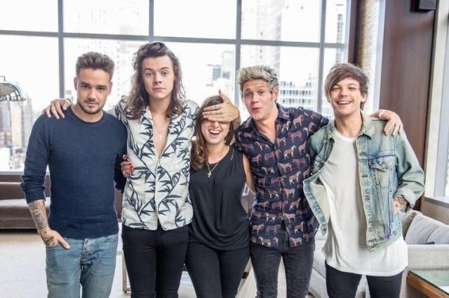 1dgotuslike's tweet photo. Heloo guys 
Disini minli kembali 

Yang on tolong bales ya https://t.co/JdAQF6AhMd