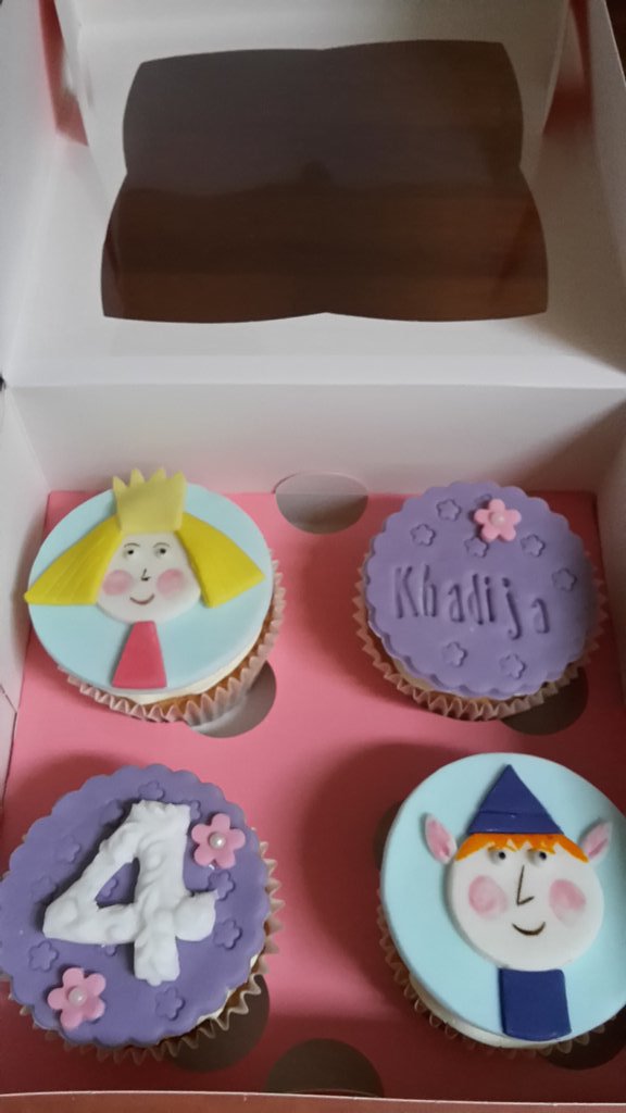 cupcakescookie1's tweet image. What cute cupcakes