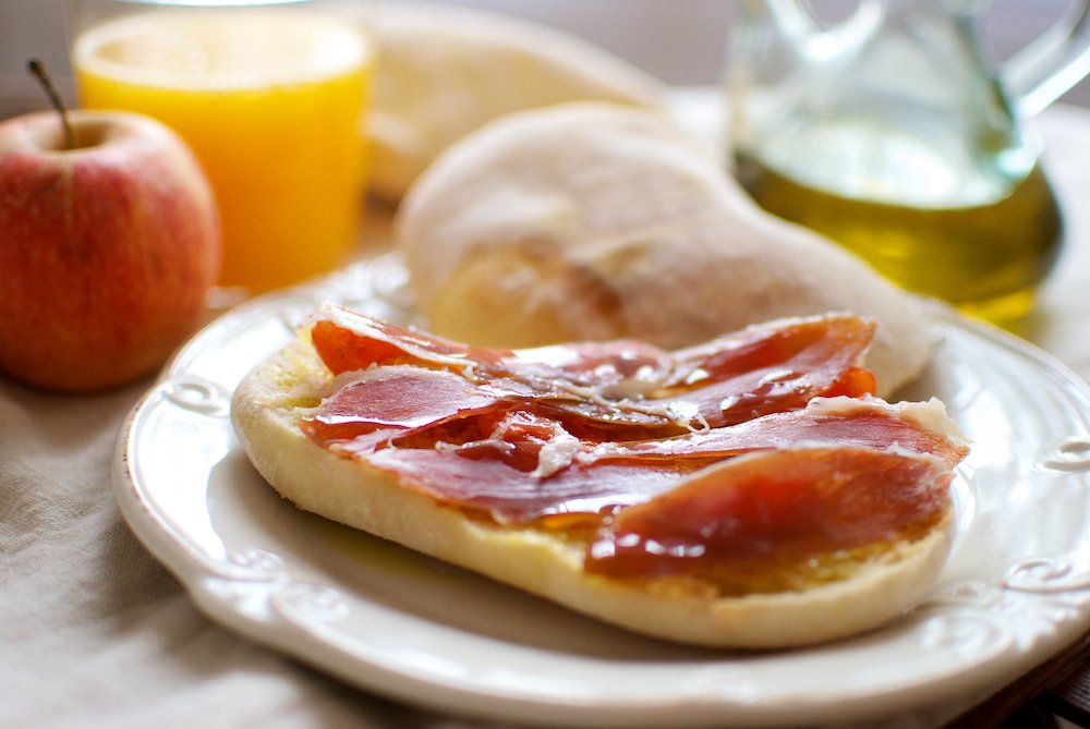 jereztoday_'s tweet photo. La Asociación Jerezana de Consumidores de Molletes con Jamón manda "al carajo" a la OMS

https://t.co/h28LuYkYRI https://t.co/4MN9nau0E6