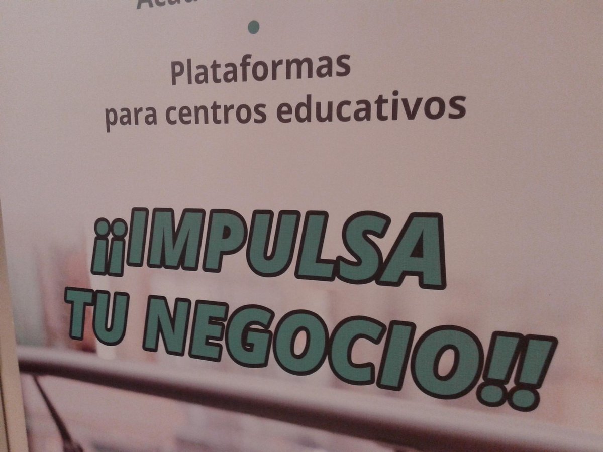 redAlumnos's tweet photo. No pierdas la oportunidad de conocer @redAlumnos en el #SIMOEducacion2015 https://t.co/IJKuOuqp19