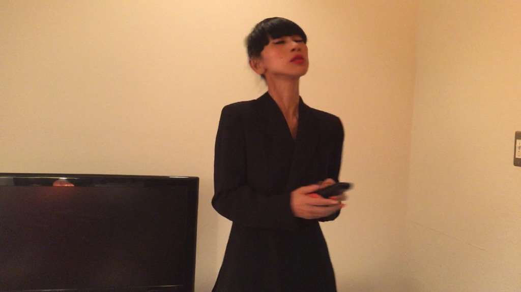 RealBaiLing's tweet photo. #actreds #BaiLing inher #audition #process #hollywood #China #movie ππ guess what kind a #character I am playing ?ππ https://t.co/HWual3PGR8