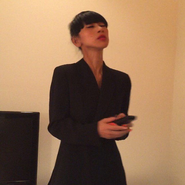 RealBaiLing's tweet photo. #actreds #BaiLing inher #audition #process #hollywood #China #movie ππ guess what kind a #character I am playing ?ππ https://t.co/HWual3PGR8
