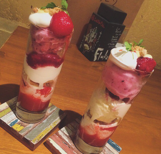 sakurak1106's tweet photo. #20151030
#sariday
#Fluke
いちごいちご幸せやった 🙄💭💓
模試おつかれさま〜!
絵しりとりたのしかったっ
いっぱいたべたっ https://t.co/bfEJo96CCL