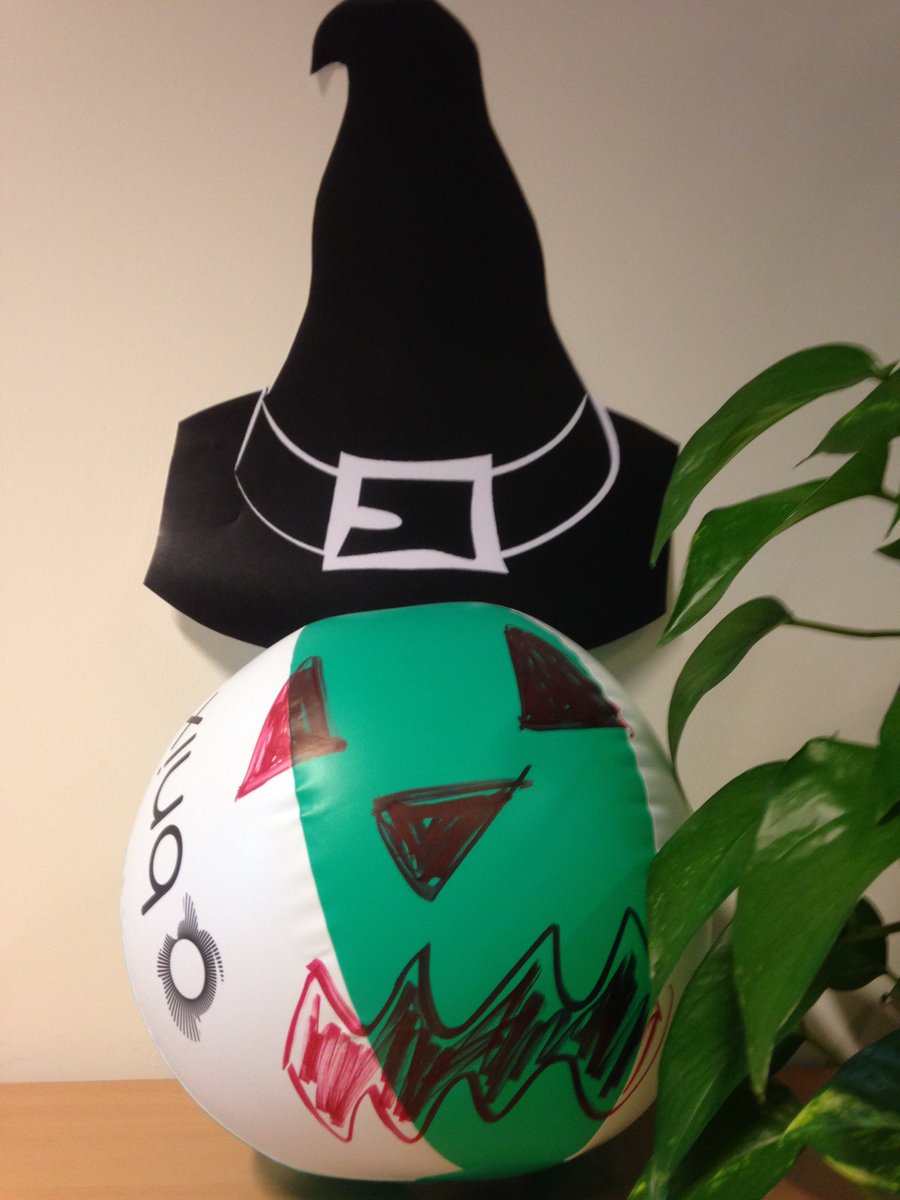 BNIX_BE's tweet photo. Trick or treat? BNIX wishes you a very Happy Halloween! Are you scared yet? #BNIX20 #HappyHalloween https://t.co/8RE9pqwkdA