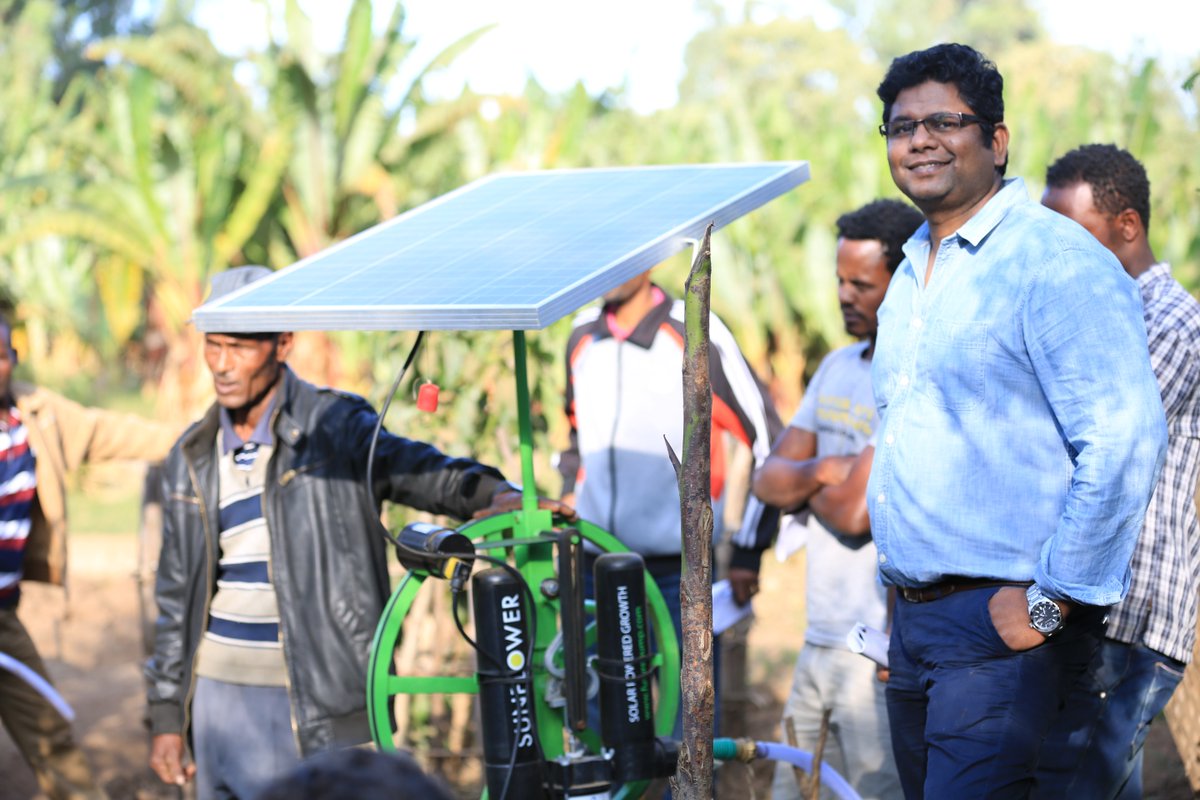king6rules's tweet photo. So delighted to see #solarpumps for #smallscaleirrigation through #IWMI, #AfricaRISING finally in the field. https://t.co/P5HmxWeEBK