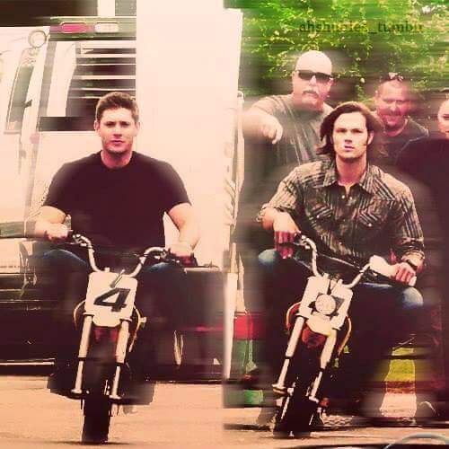 sadiya478's tweet photo. #FF #Twithearts #SpnFamily :) #J2๐ https://t.co/GneX25kQW6