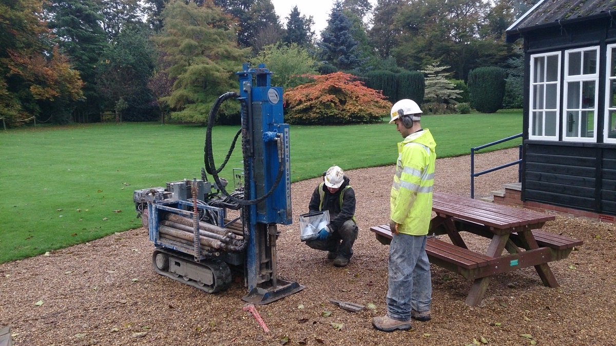 Today the #drilling team are in a rainy #Norwich, completing 10m DPTs @DeltaSimons ...ow.ly/U20JQ