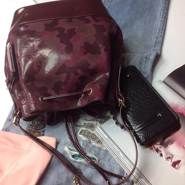 mvertova1's tweet photo. MAKE #SAMPLE AND #PRODUCTION #COMPANY FOR #BAGS #BELTS #WALLETS #TROLLEY #SHOES, AND OTHER #ACCESSORIES #CHINA https://t.co/HLEv7dnuMp