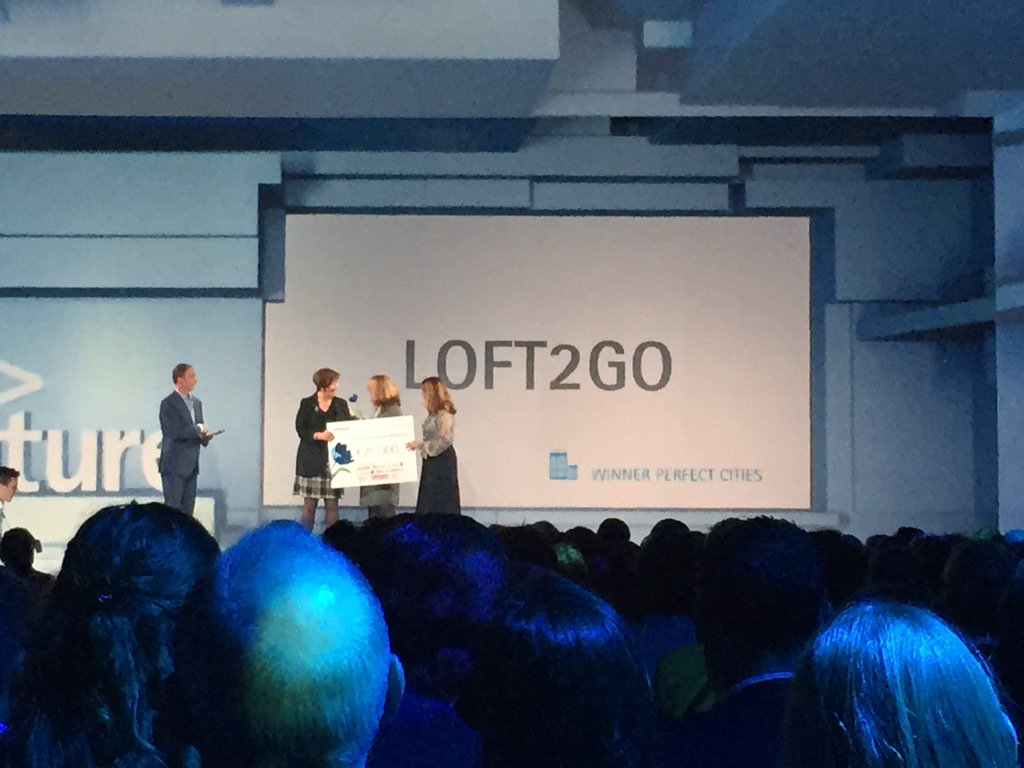 JoannettePolo's tweet photo. #loft2go wint prijs in smart cities categorie! #AIA15 @IAnetwerk https://t.co/wEGLdTcnWw