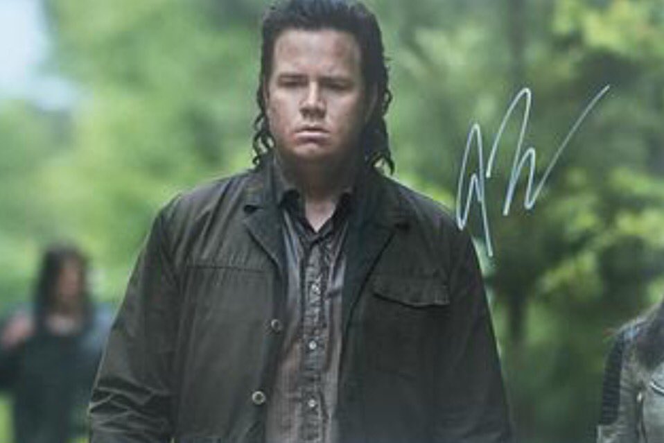 IconSignatures's tweet image. Could Eugene be under your Christmas tree this year? #joshmcdermitt #eugene #thewalkingdead #walkingdead #amc #gifts
