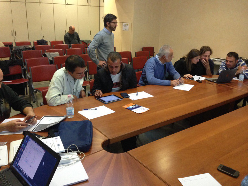 ric_battisti's tweet photo. CNA si sperimenta la formazione per gli autisti https://t.co/m7iJmUhZIG