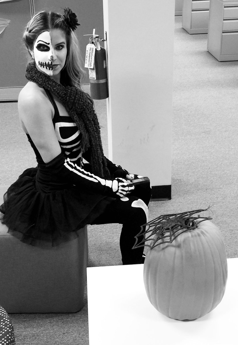 MercedesBGhires's tweet photo. Best Place to Work!!!! #BGexFearience #BooGrace15 #Halloween #BGexperience #BGculture https://t.co/8PE0PATEeS