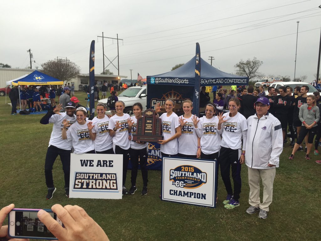 ACU_TFXC's tweet photo. Your 2015 @SouthlandSports Cross Country Team Champions, #ACUXC!!! @ACUsports #GoWildcats https://t.co/xyGwH20aEU