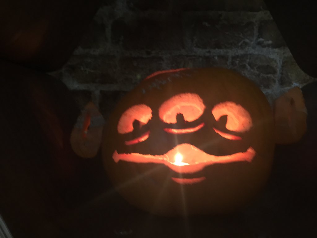 WaveRecSolution's tweet photo. 9 Wave pumpkin faces retweet your fave &amp;win scary prize #5 Charl's corpse https://t.co/FYNO3UppZW #CreativeBetter https://t.co/eB4RjtZ0HH