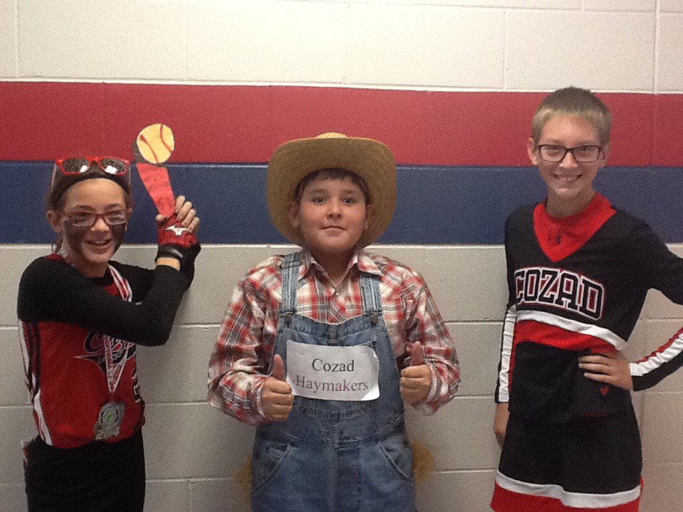MrazBarry's tweet photo. Red Ribbon week fun #cozadmakers https://t.co/APN1IyitG0