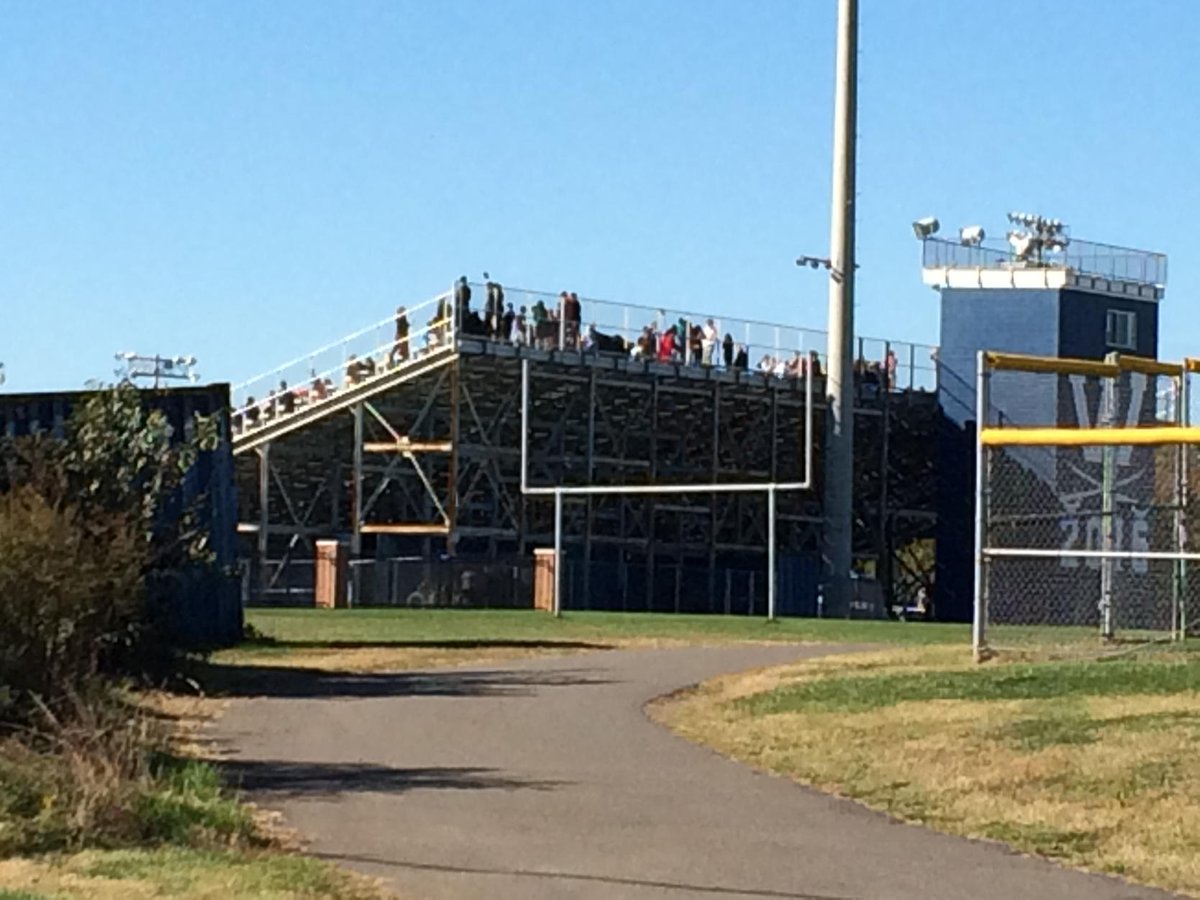 Cust_Service_'s tweet image. fox5newsdc: RT Fox5Wagner: Students at Woodson were evacuated to football field after lab fire.