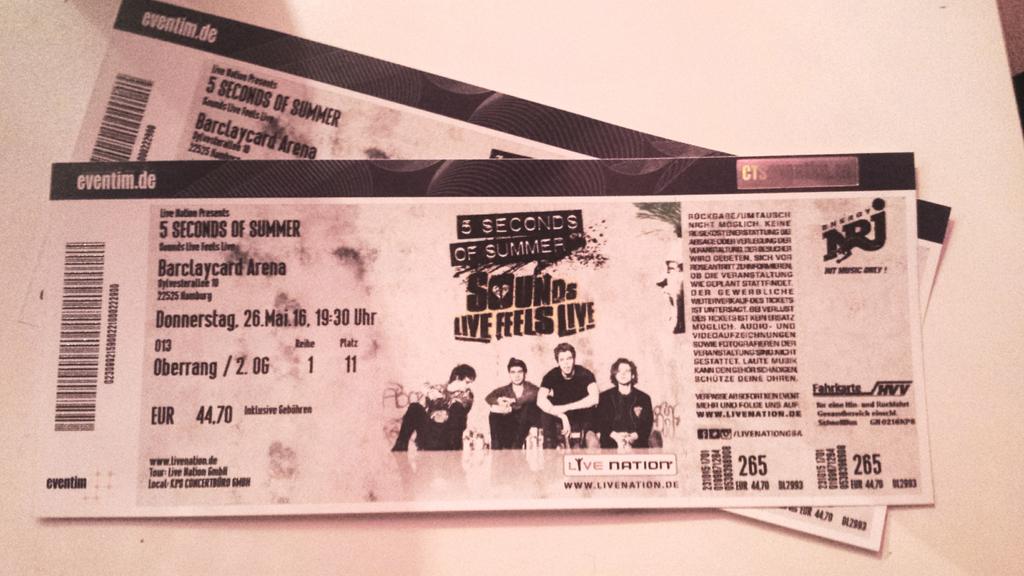 CharleenMller's tweet photo. HELL YEAH❤❤❤ #SoundsLiveFeelsLive #5sosGermany https://t.co/TcO1T1hZdH