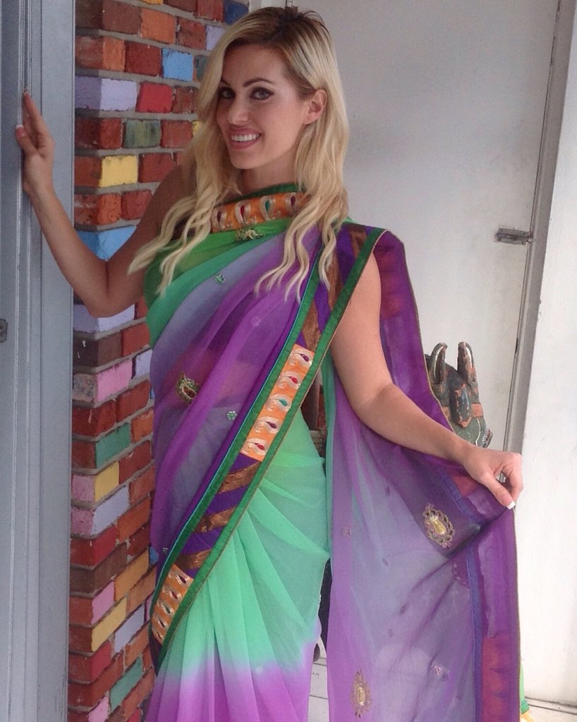 rupees_inc's tweet photo. The beautiful Cyndi Gold wearing a saree.  #NBA #NFL #Dancer #RupeesInc #DestinationShop #BollywoodInWynwood #Miami https://t.co/oIL3Rho1P9
