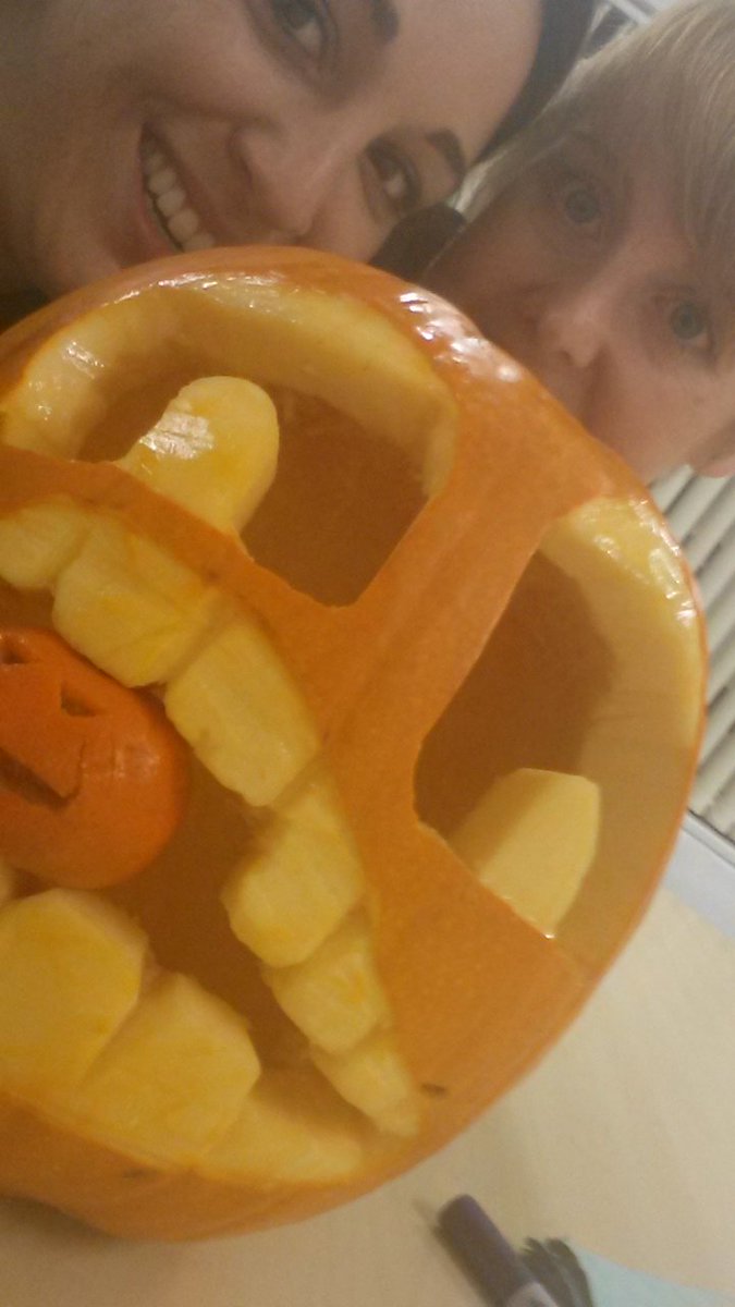 Lifetime_EY's tweet photo. Proud as P... umpkin @emma_lifetime
Β #funkypumpkin #Halloween #carving https://t.co/VezVKB83IQ