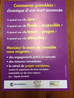 marcsoulhol's tweet photo. @marcsoulhol citoyen boycotte les magasins grenoblois qui affichent cela sur leurs devantures #PiolleBashing #LR38 https://t.co/0A3DFAw14F