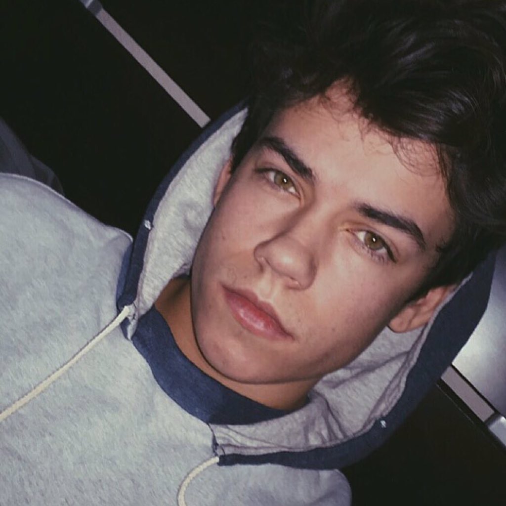 pressplaymgmt's tweet photo. We just signed @imactuallywes today! Very excited to start working with him! https://t.co/ugGLHI8dcr