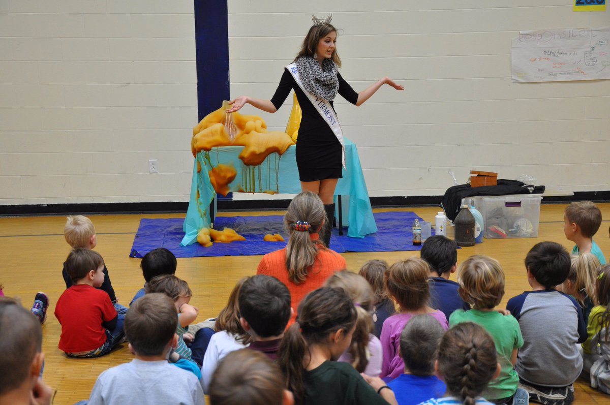 PrincipalChrisD's tweet photo. Miss VT, Alayna Westcom, is teaching science in Fletcher today. #STEM #MissVermont #MissVT #vted https://t.co/4RluMYypF6