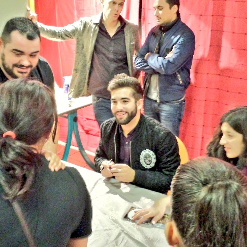 CarrefourFrance's tweet photo. Vous aussi vous voulez votre CD dédicacé par Kendji ? RT + Follow, on tire au sort à 18h 👍 #EnsembleAvecKendji https://t.co/Sx4W6mJgoe