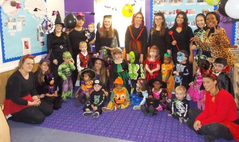 KidsIncUK's tweet photo. A very big Happy #Halloween from all at Chingford! Fantastic costumes! #trick-or-treat https://t.co/J9jFwgiUDC