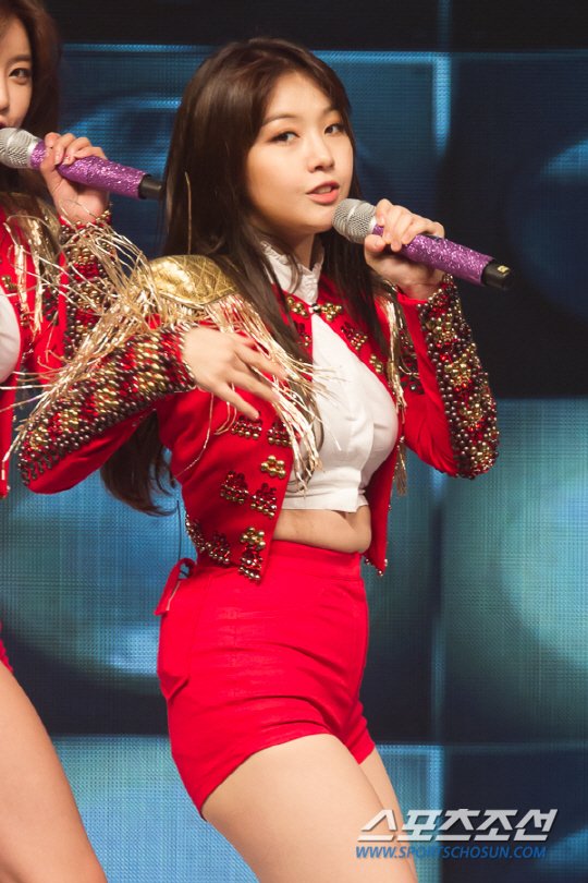 Tencent K Pop Live Excuse Me But Its Not A Belly Fat Pmsl T Co Kf9nm4cdug Twitter