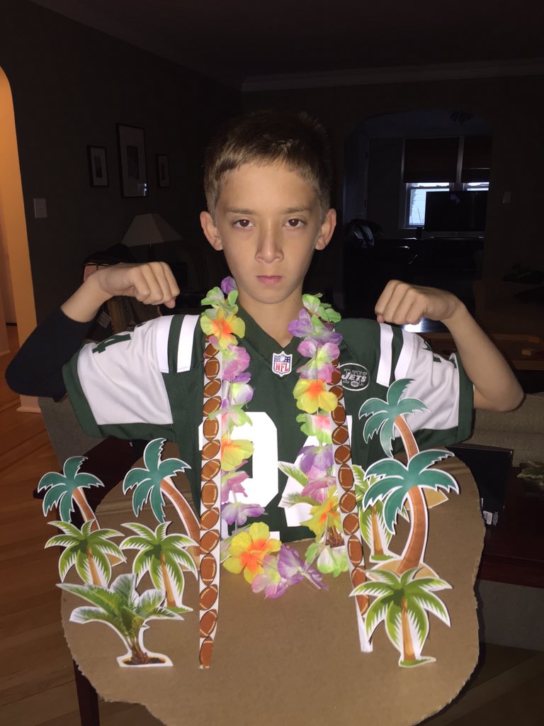 jasonabel's tweet photo. @Revis24 Happy Halloween!! https://t.co/cnMQRu3SvH