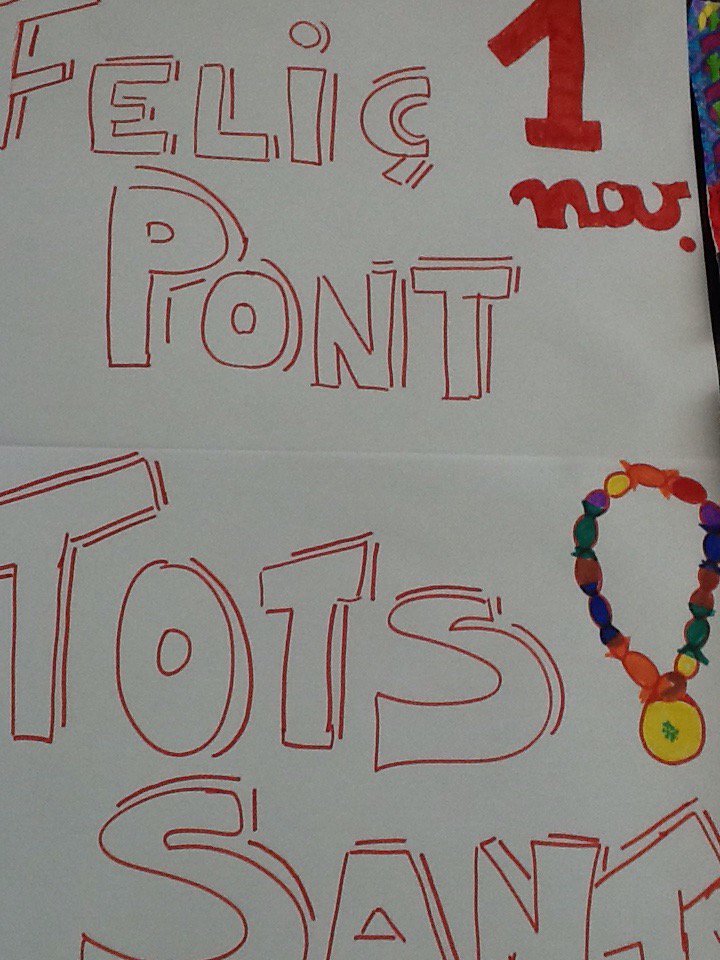 FlipasP's tweet photo. Feliç pont de Tots Sants! @AulaBalear https://t.co/65V1US8qVX