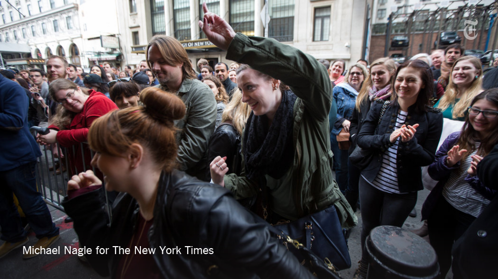 A front-row ticket to a Broadway show for $10? Here's how you can make that happen: nyti.ms/1MY28Of