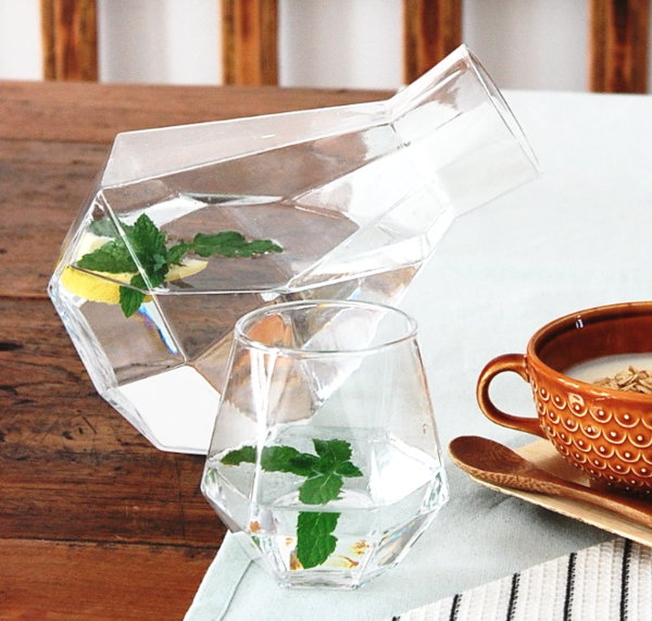 ContemporaryLab's tweet photo. How lovely! We've got mouth blown glass tumblers in the shop <3 #scandinaviansimplicity https://t.co/YLFZUMPeY9 https://t.co/9ed2uwmuwv