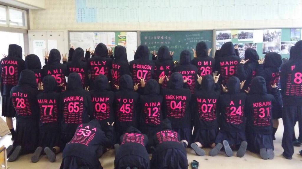 フォロー外してください 文化祭ｰｯｯｯ クラスtならぬ クラスパーカー デザイン採用されて良かった クラスパーカー 精華祭 1 6最高 T Co Q9anngatq6 Twitter