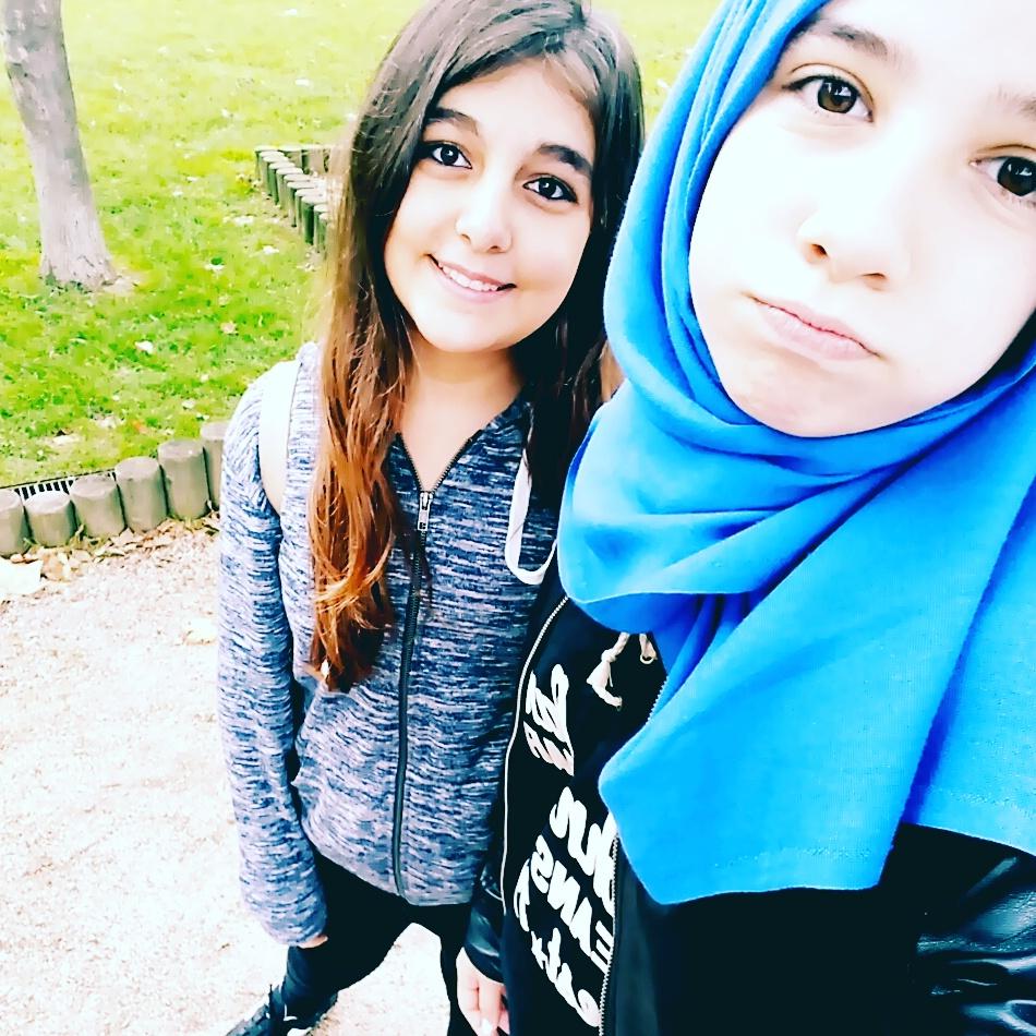 CagriEsra's tweet photo. Kardeşim 😘😘😘💕💕💞 https://t.co/JGr6RSenSM