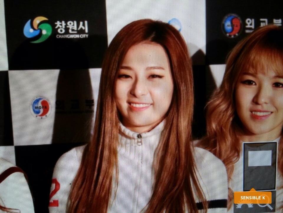 SeulgiUpdates's tweet photo. [PREVIEW] 151030 RED VELVET Seulgi at Changwon KPOP World Festival 
cr: sensible_k https://t.co/dzleLWMVou