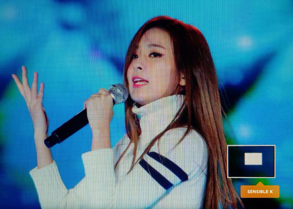 SeulgiUpdates's tweet photo. [PREVIEW] 151030 RED VELVET Seulgi at Changwon KPOP World Festival 
cr: sensible_k https://t.co/FXrPNhxLy1