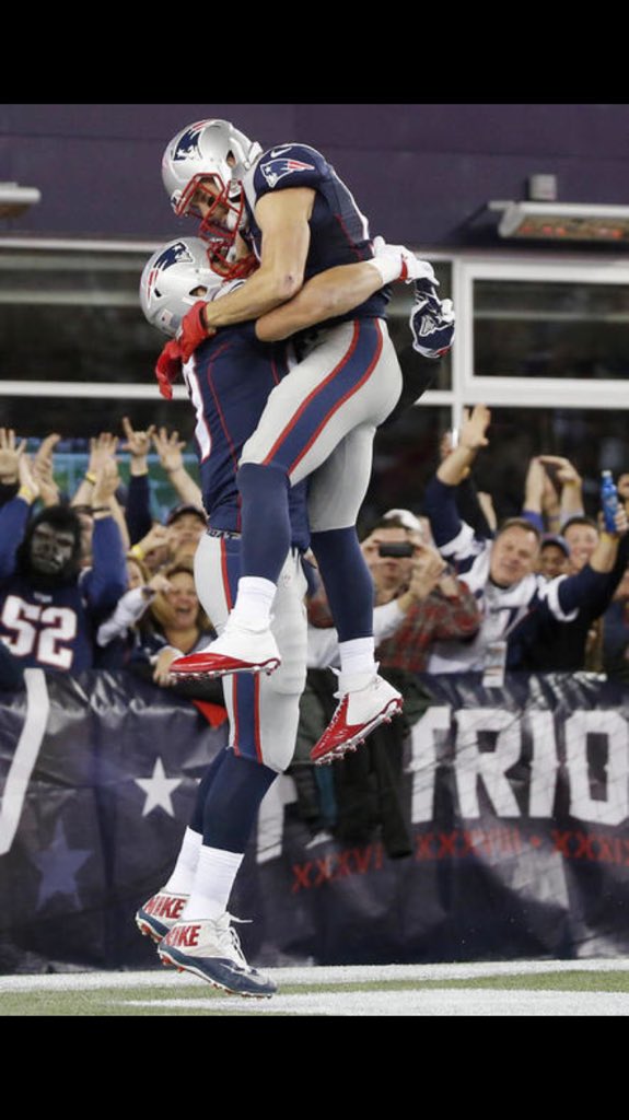 SabrinaSivert's tweet photo. 7-0 🎊🎊🎉🎉🏈 #PatriotsNation #NEvsMIA https://t.co/BQBCQPScfj