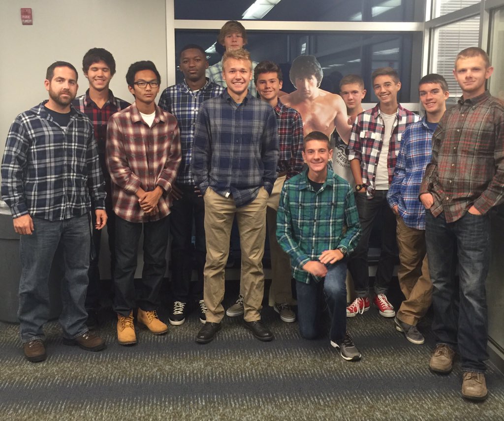 mshortino13's tweet image. Flannel Friday can only mean 1 thing.....#titanrunning is headed to Sectionals tomorrow.