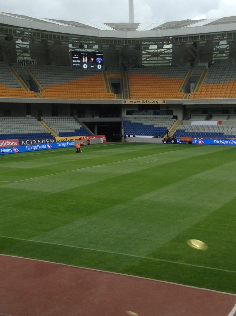 firatgunayer's tweet photo. Bjk-Kasımpaşa maçı için satışa sunulan 17300 biletin 16 bini tükendi.
Takım uzun süre sonra dolu tribüne oynayacak. https://t.co/lcNfmFXph5