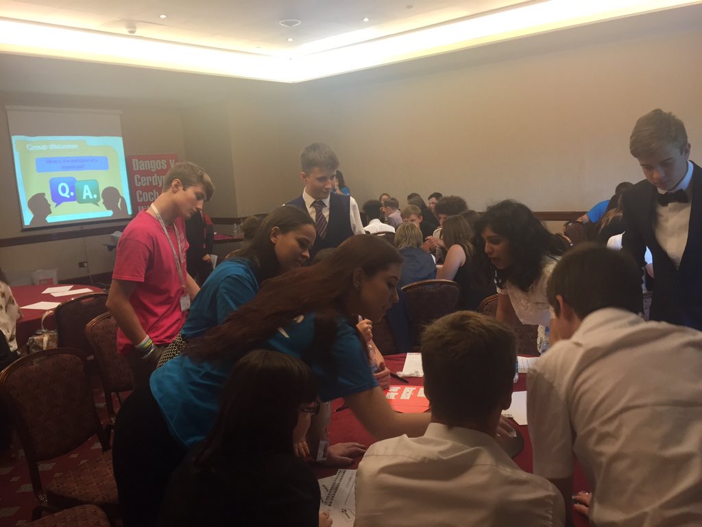 TTeamleader's tweet photo. Challenging and discussing common stereotypes💭💭 thank you @SRTRC_England @NCS #imthefuture #ncs #itallstartsatyes https://t.co/ySuIE8eRUO