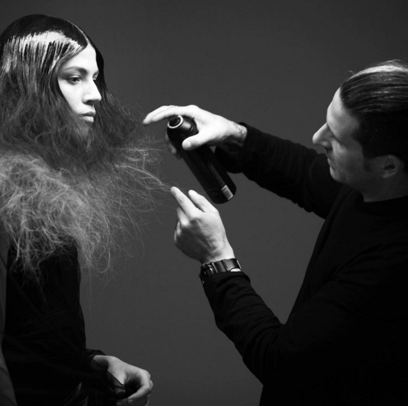 Supere expectativas com o Shaper Zero Gravity e seu controle leve, seco e modelável. #sebastianpro #hairinspiration