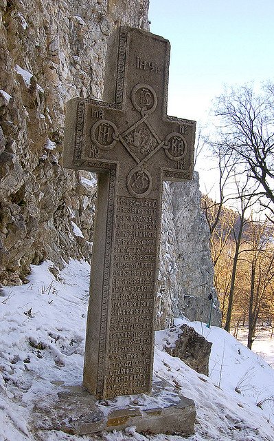 Libroantiguo's tweet photo. Bran Castle, supposedly Dracula's Castle, in the little village of Bran in Romania.
📷 Curious Expeditions. https://t.co/kA6FALCTA0
