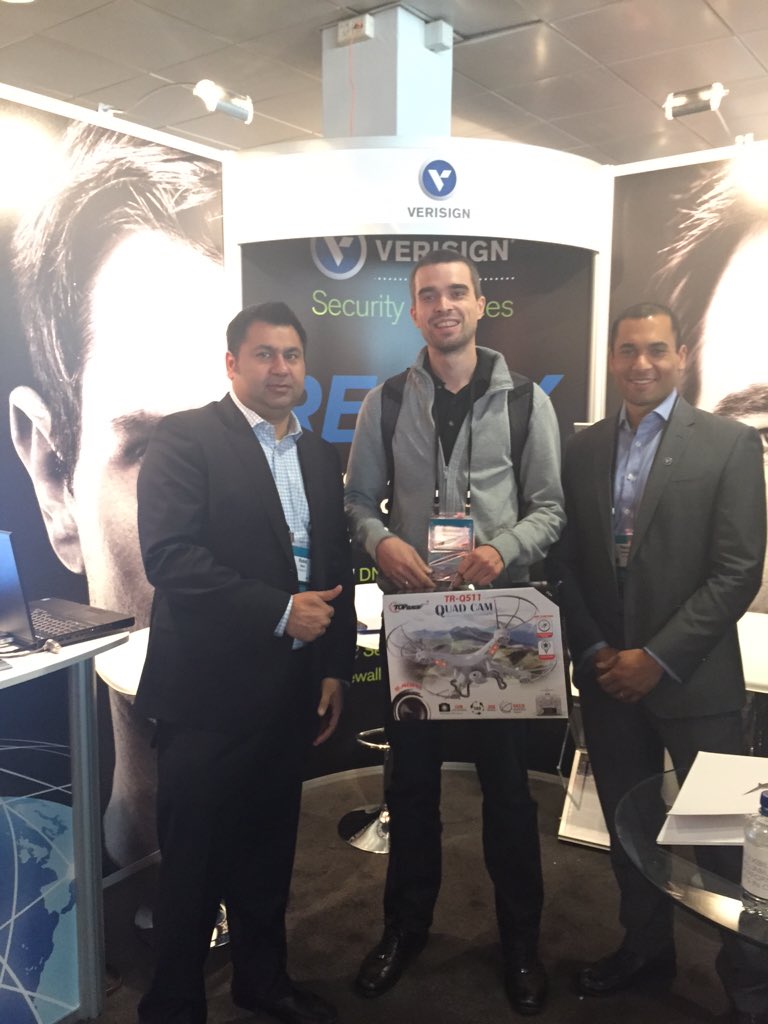 tlbernstein's tweet photo. RT @henguyen01: Winner winner @VERISIGN booth 325 #VelocityConf https://t.co/9NhGQbFbjb with @rohitkinra