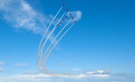 The Red Arrows will fly over Trafalgar Square at 15:53 tomorrow, before heading over the stadium at 15:55! #RWC2015