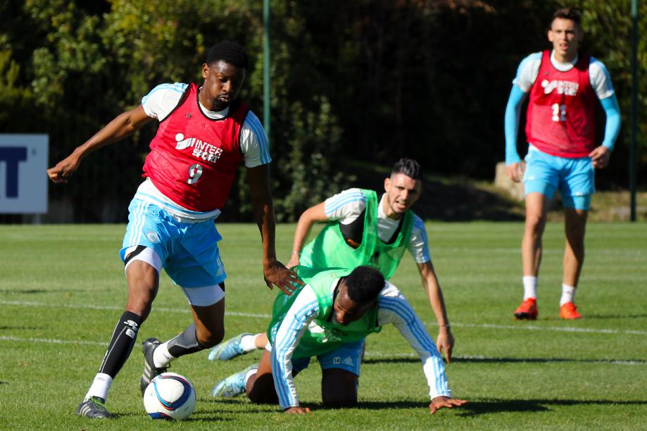 OMSRFC - [Abou Diaby] Espérons qu'il ne se blesse pas... - Page 2 CSkOtr1WsAA7LxZ